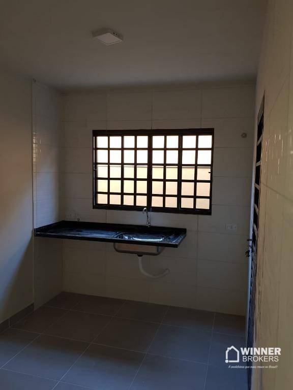 Casa à venda com 3 quartos, 70m² - Foto 3