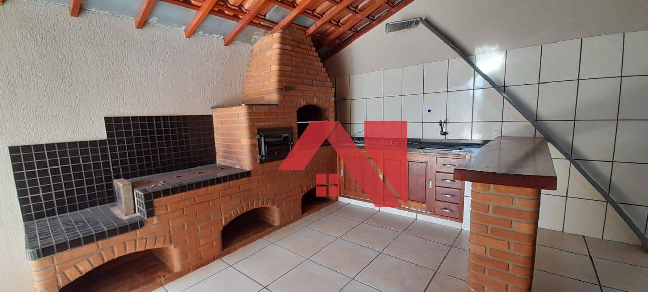 Casa à venda com 3 quartos, 125m² - Foto 3