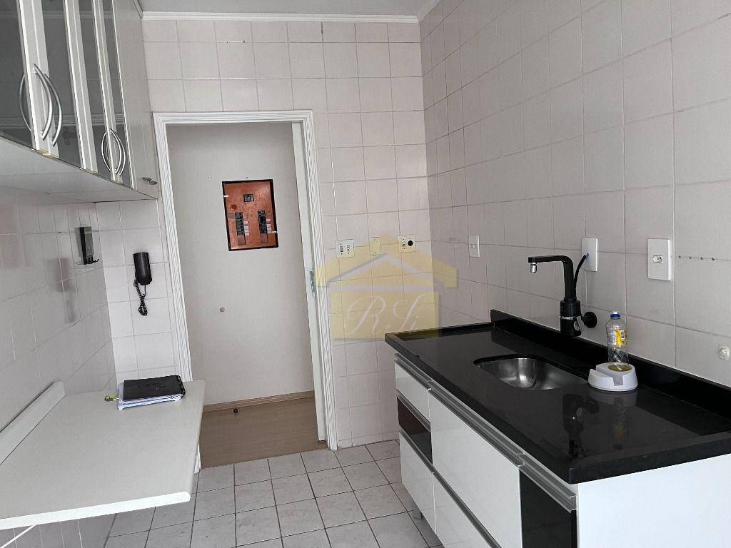 Apartamento à venda com 2 quartos, 56m² - Foto 11