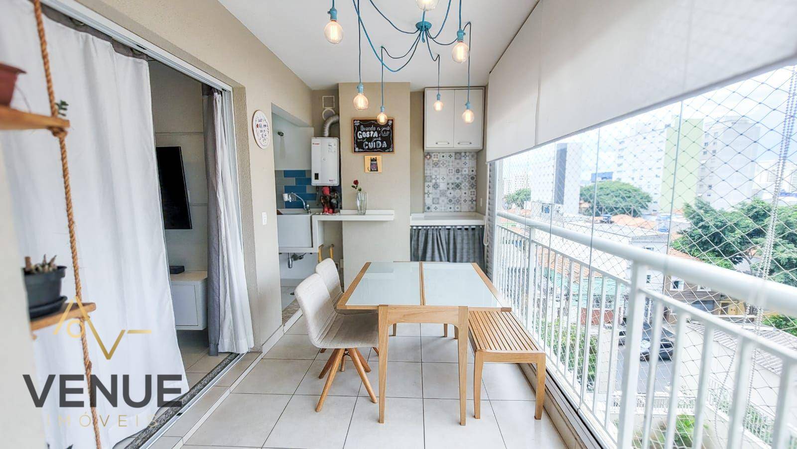 Apartamento à venda com 2 quartos, 68m² - Foto 1