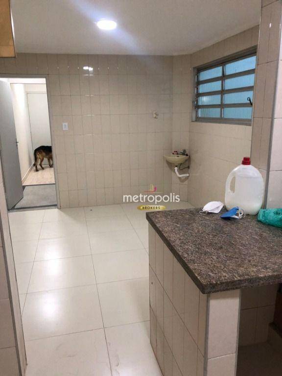 Sobrado à venda e aluguel com 5 quartos, 250m² - Foto 9