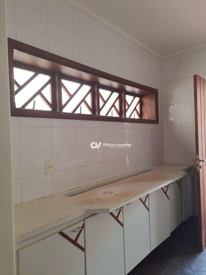 Sobrado à venda com 3 quartos, 370m² - Foto 58