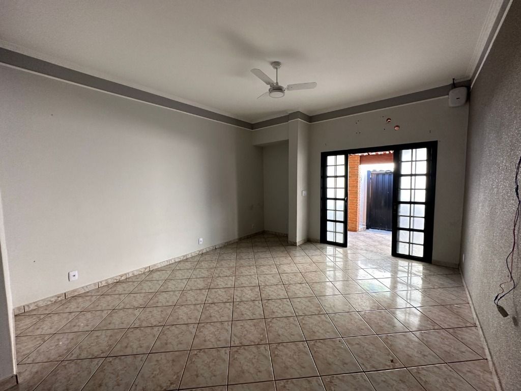 Casa à venda com 3 quartos, 373m² - Foto 6