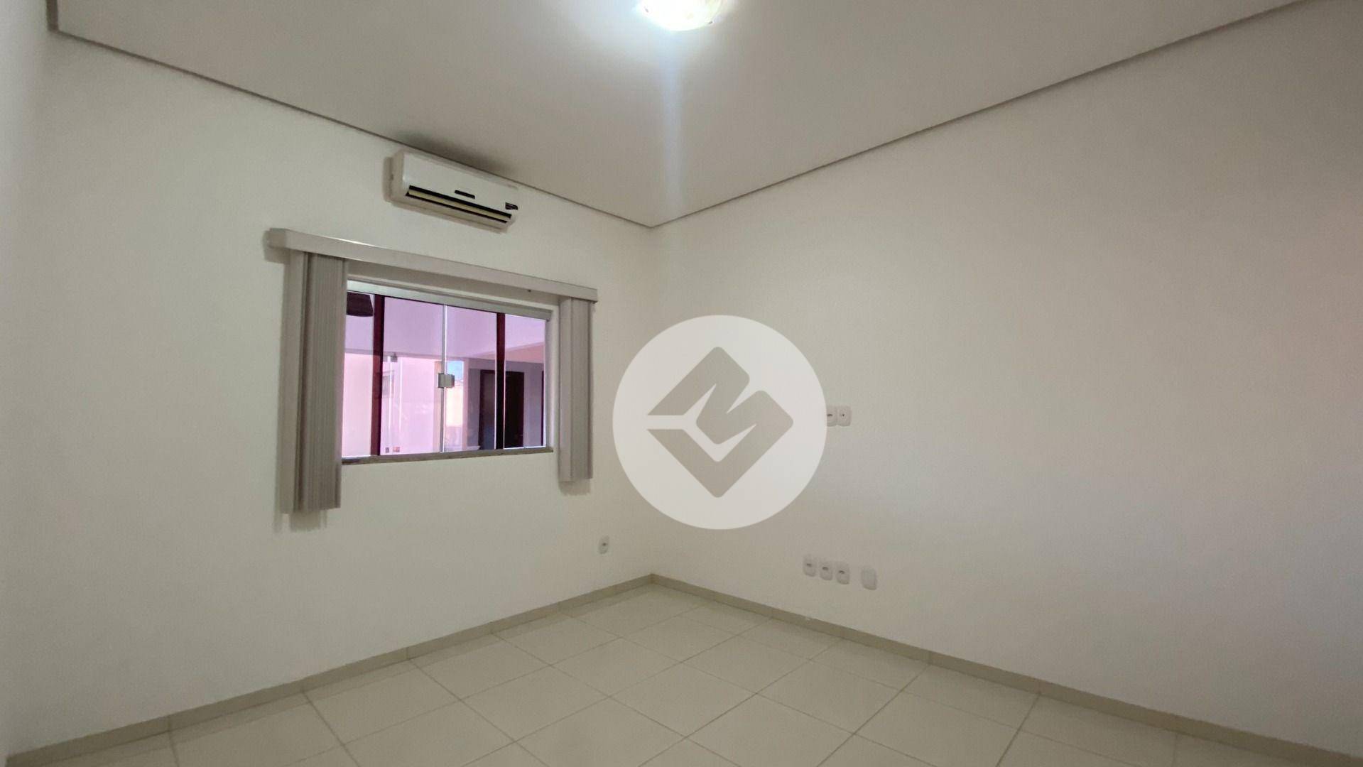 Casa à venda com 4 quartos, 293m² - Foto 3
