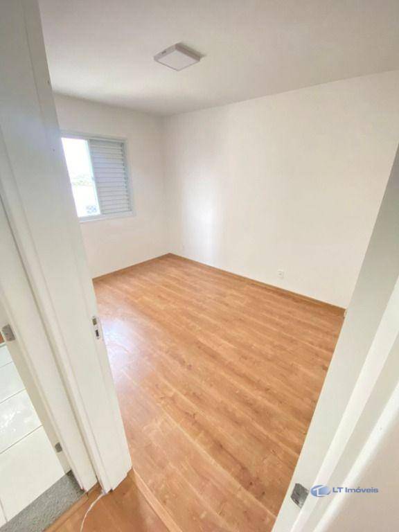 Apartamento à venda com 2 quartos, 56m² - Foto 14