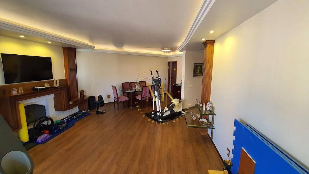 Apartamento à venda com 4 quartos, 154m² - Foto 2