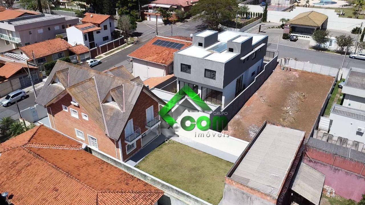 Casa à venda com 7 quartos, 410m² - Foto 26