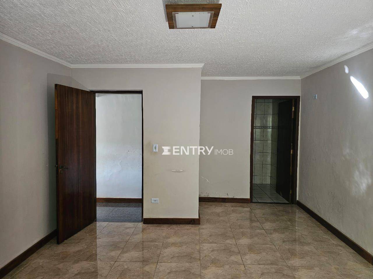 Casa à venda com 4 quartos, 260m² - Foto 39