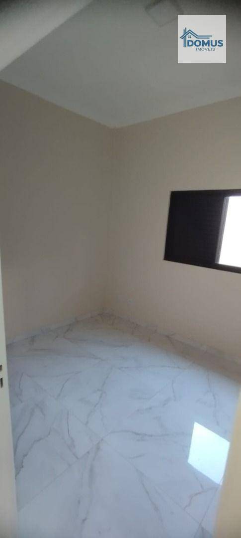 Casa à venda com 3 quartos, 110m² - Foto 10