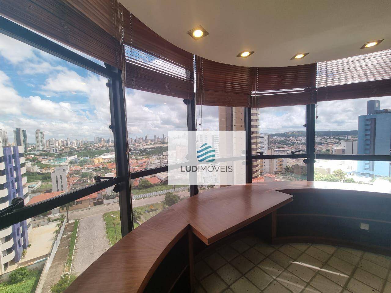 Cobertura à venda com 4 quartos, 550m² - Foto 6