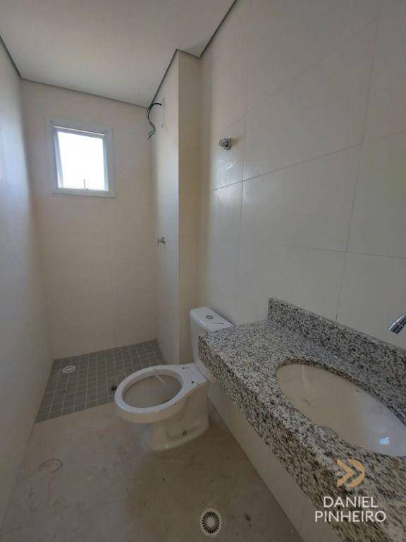 Apartamento à venda com 2 quartos, 70m² - Foto 5