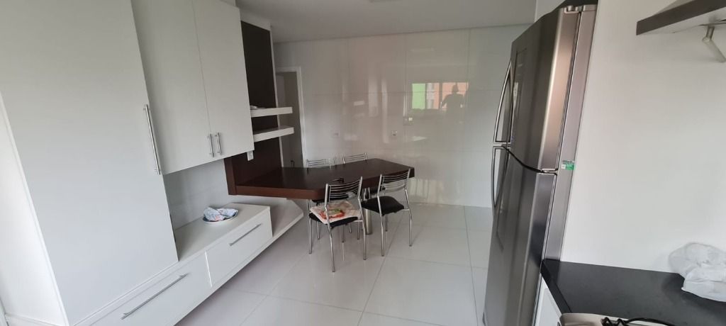 Apartamento à venda com 3 quartos, 128m² - Foto 24