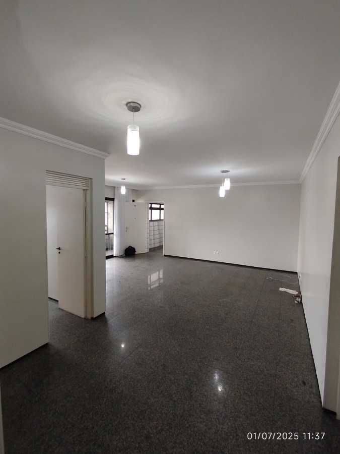 Apartamento para alugar com 3 quartos, 197m² - Foto 19