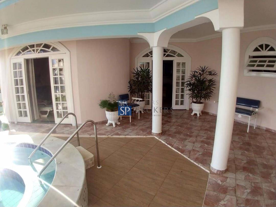 Casa de Condomínio à venda com 4 quartos, 500m² - Foto 17