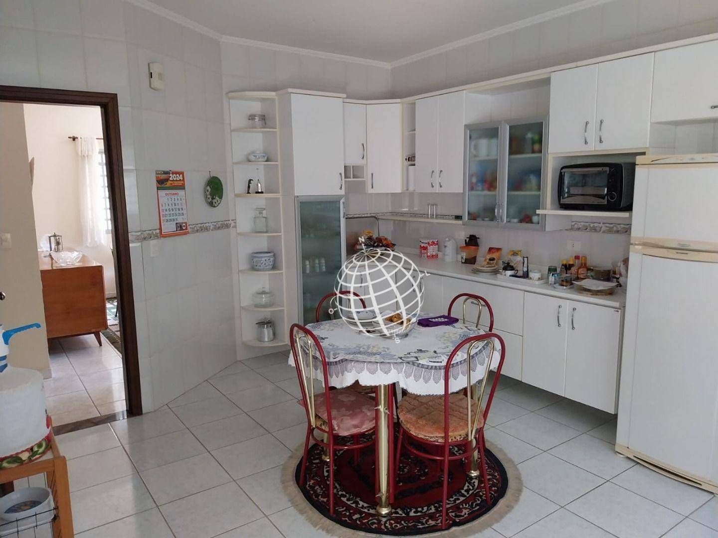 Casa à venda com 3 quartos, 202m² - Foto 7