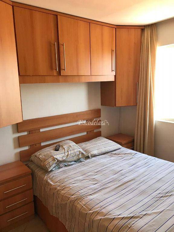 Apartamento à venda com 2 quartos, 74m² - Foto 2