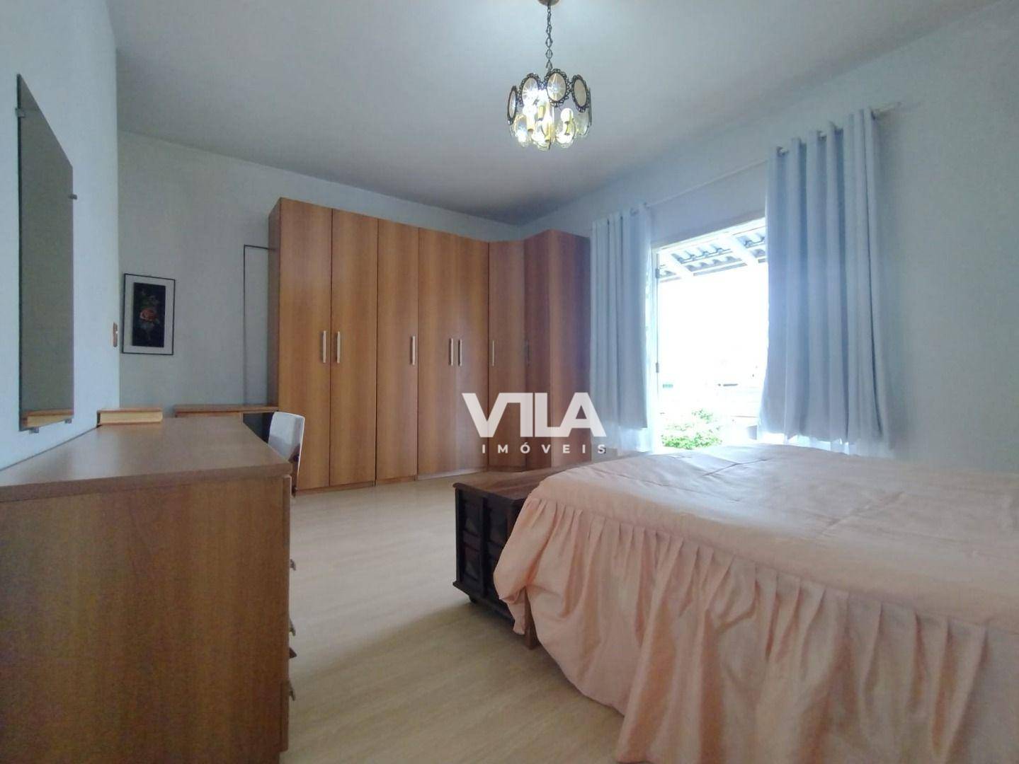 Casa à venda e aluguel com 5 quartos, 246m² - Foto 31