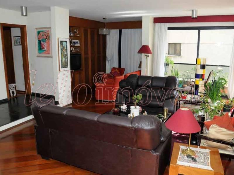 Apartamento à venda com 3 quartos, 200m² - Foto 5