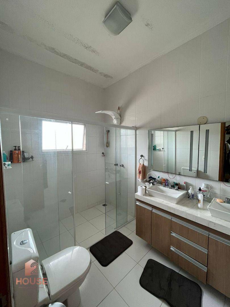 Casa de Condomínio à venda com 3 quartos, 230m² - Foto 13