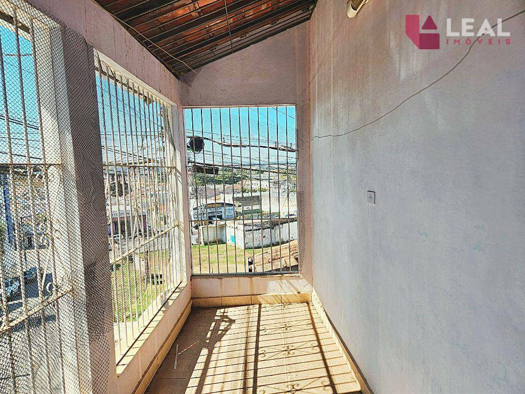 Casa à venda com 3 quartos, 157m² - Foto 13