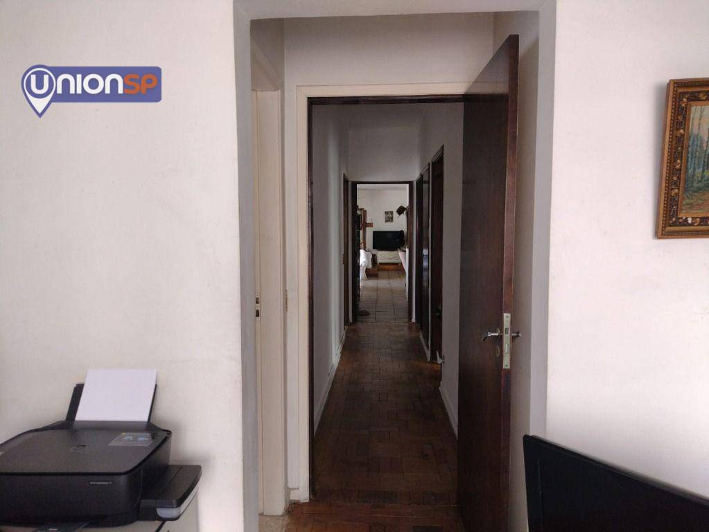 Apartamento à venda com 3 quartos, 210m² - Foto 6