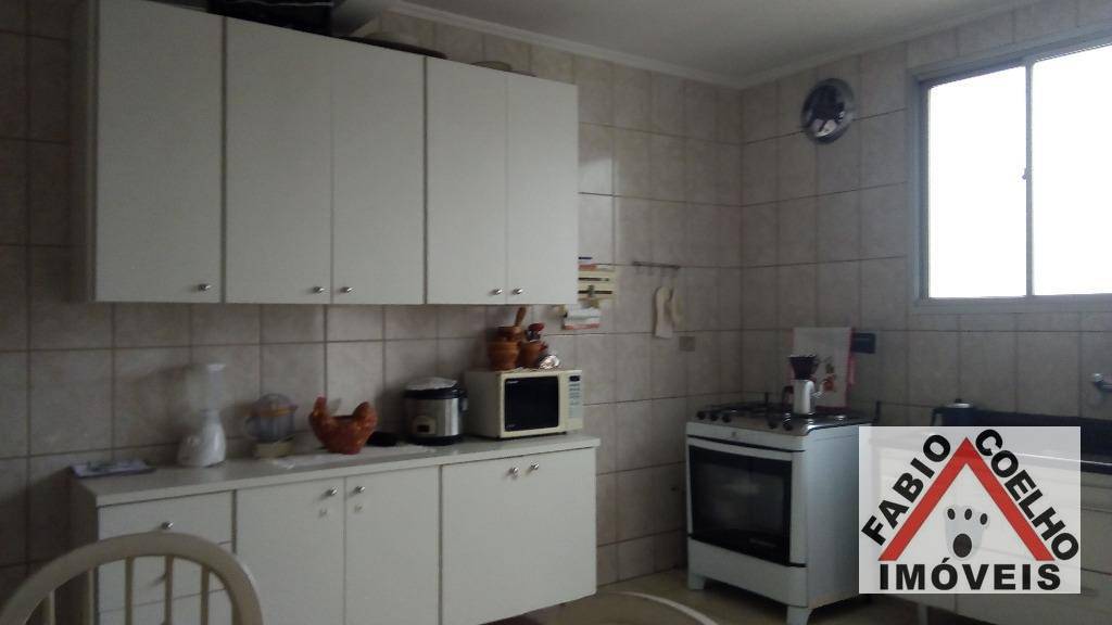 Sobrado à venda com 3 quartos, 123m² - Foto 1