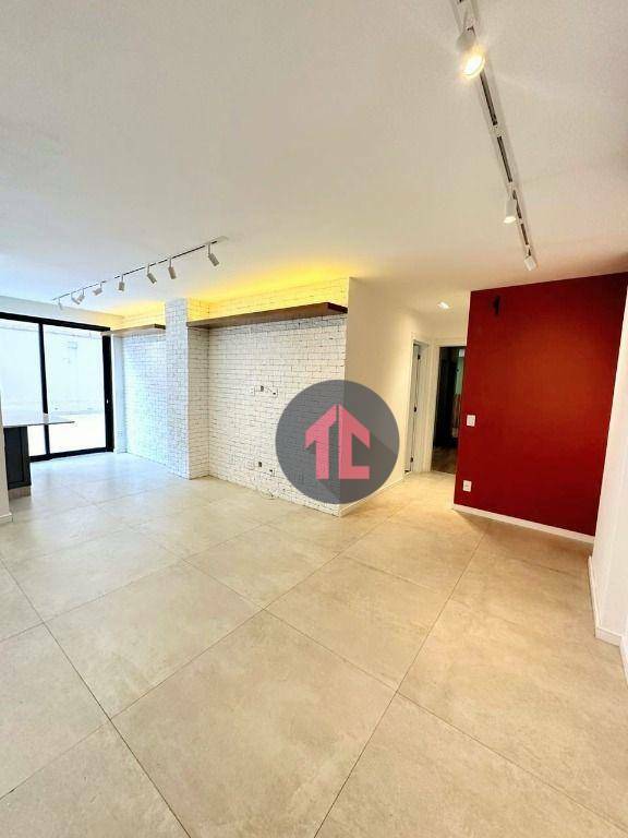 Apartamento à venda com 2 quartos, 154m² - Foto 1