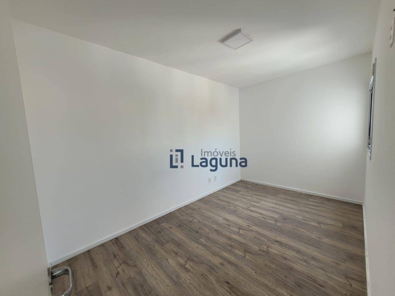 Apartamento para alugar com 3 quartos, 76m² - Foto 10