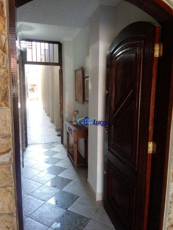 Sobrado à venda com 3 quartos, 214m² - Foto 14