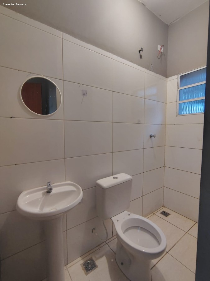 Casa para alugar com 2 quartos, 60m² - Foto 11