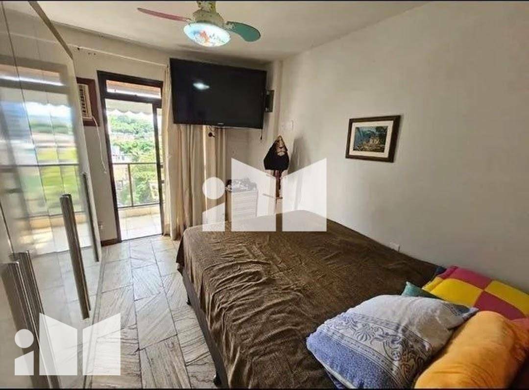 Apartamento à venda com 3 quartos, 145m² - Foto 3