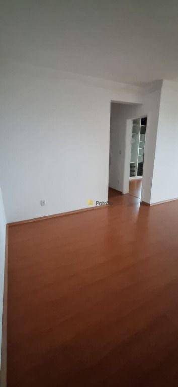 Apartamento à venda com 2 quartos, 62m² - Foto 6