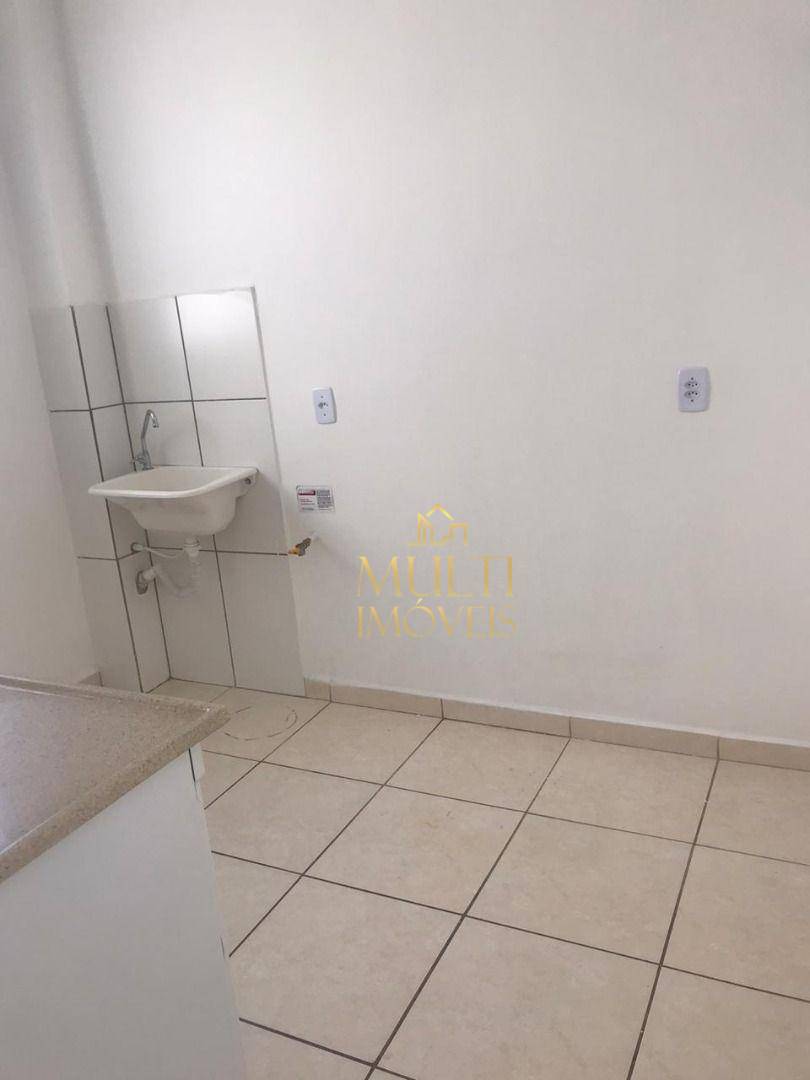 Apartamento para alugar com 2 quartos, 47m² - Foto 4