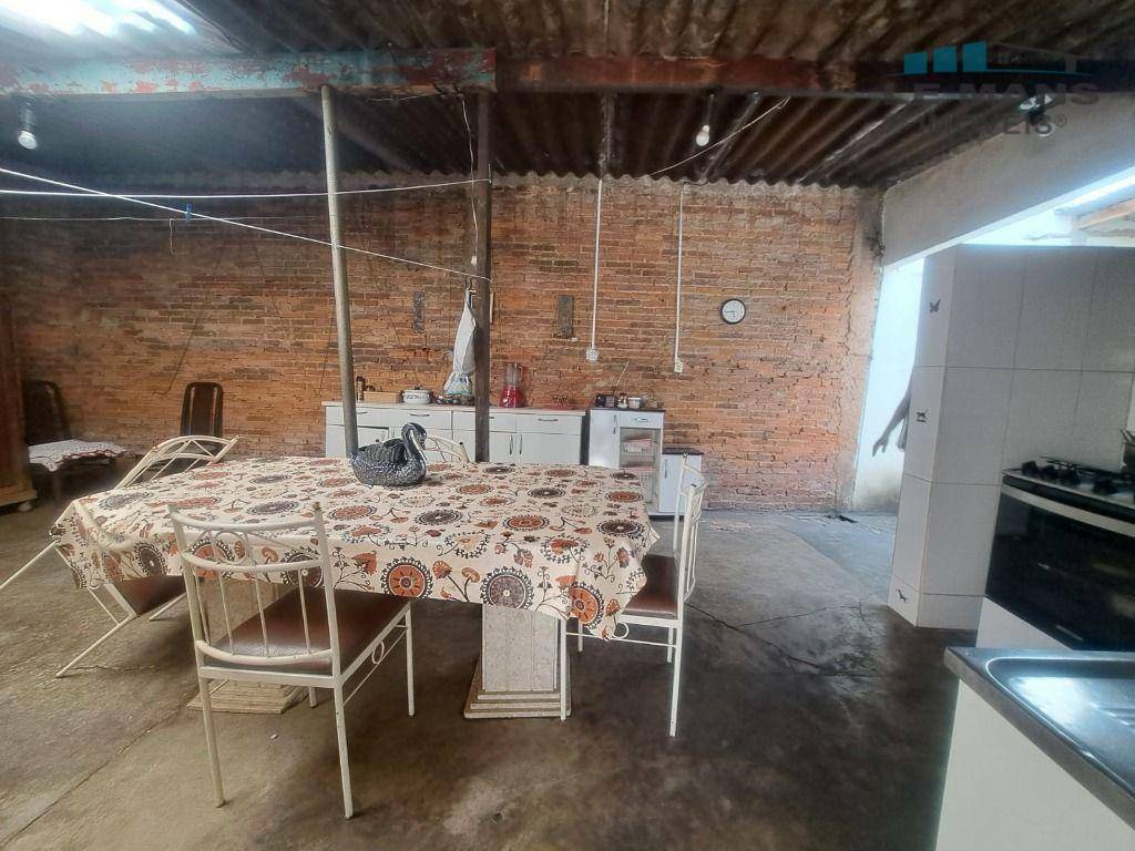 Casa à venda com 3 quartos, 150m² - Foto 18