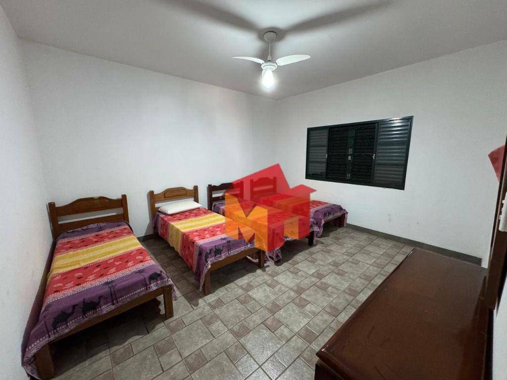 Chácara à venda com 4 quartos, 350m² - Foto 4