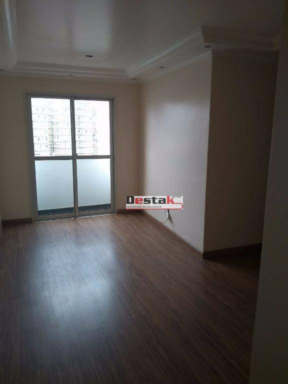 Apartamento à venda com 3 quartos, 62m² - Foto 2