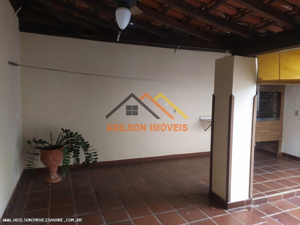 Casa à venda com 3 quartos, 180m² - Foto 11