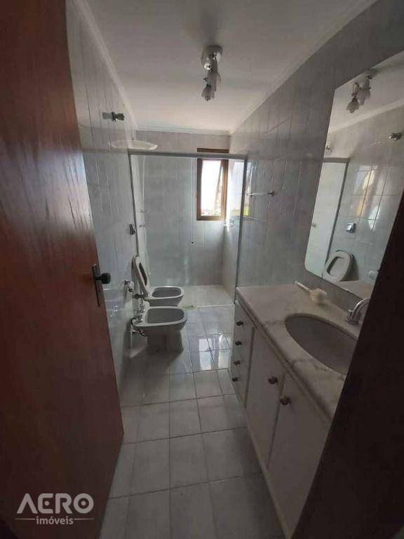 Apartamento à venda com 3 quartos, 100m² - Foto 11