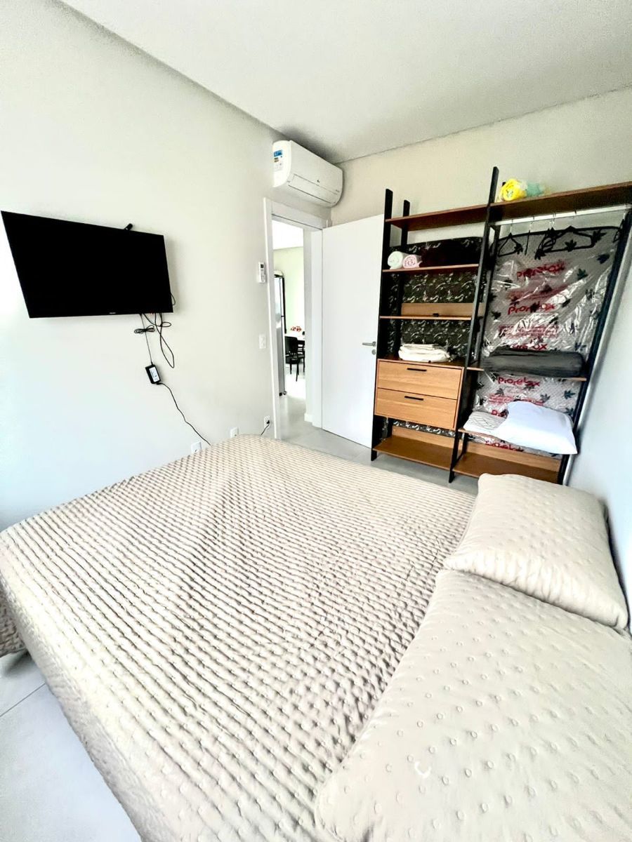 Apartamento à venda com 2 quartos, 65m² - Foto 11