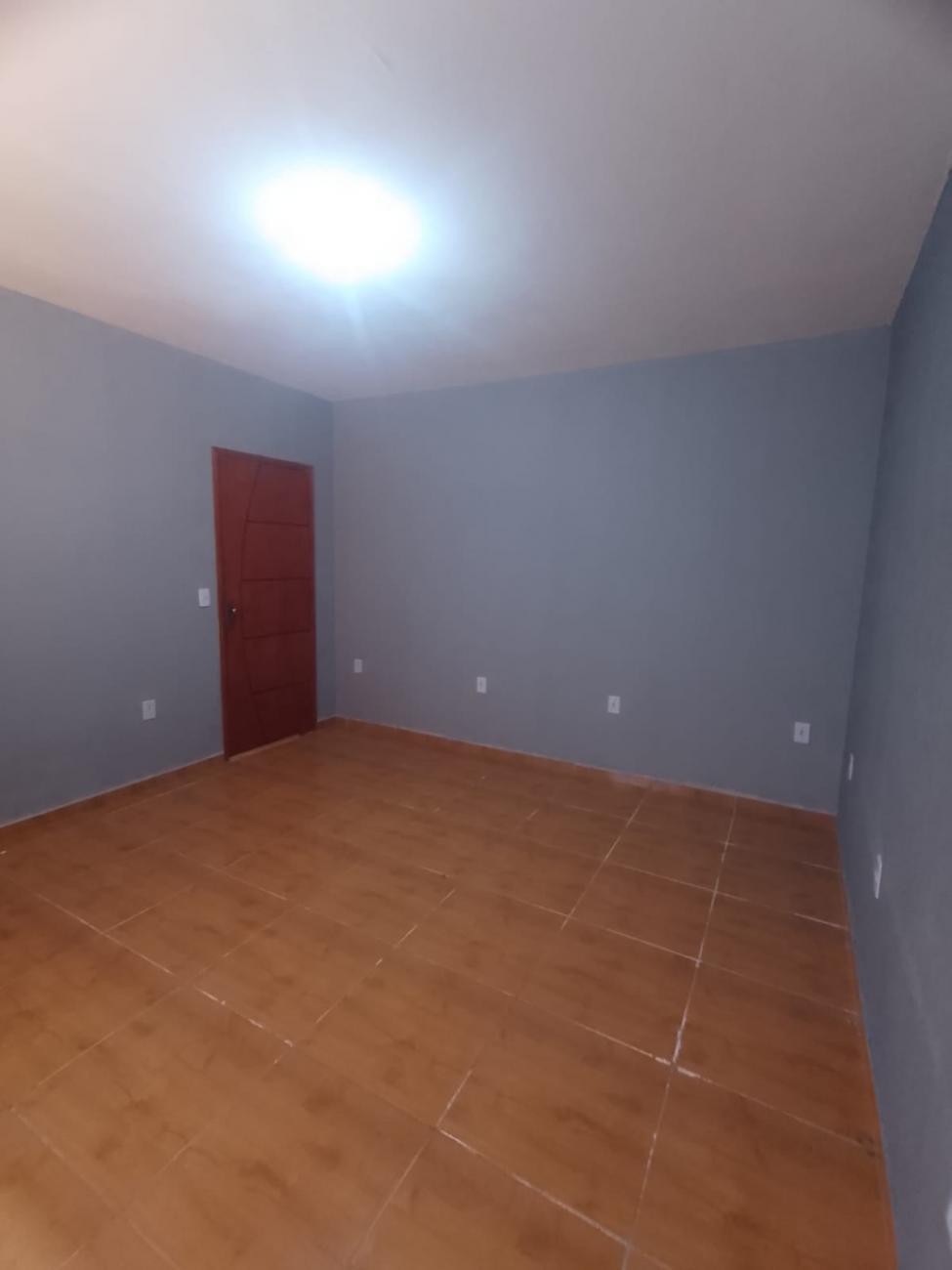 Casa à venda com 1 quarto, 49m² - Foto 1