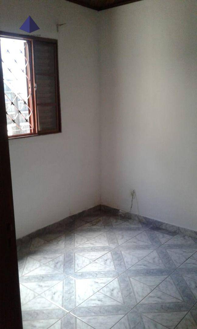 Casa à venda com 3 quartos, 262M2 - Foto 4