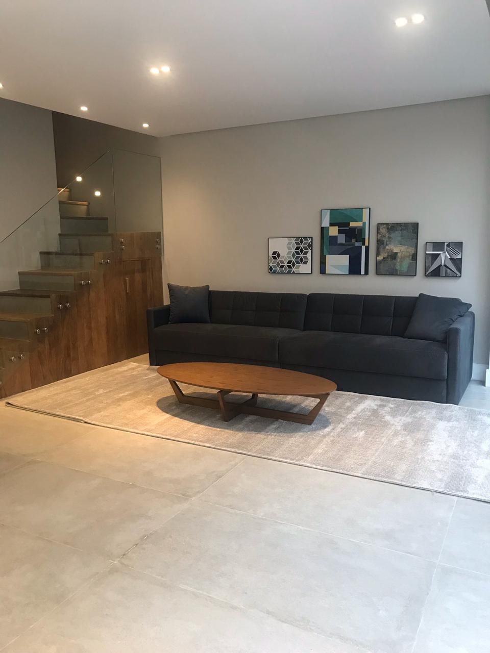 Apartamento à venda com 3 quartos, 222m² - Foto 1