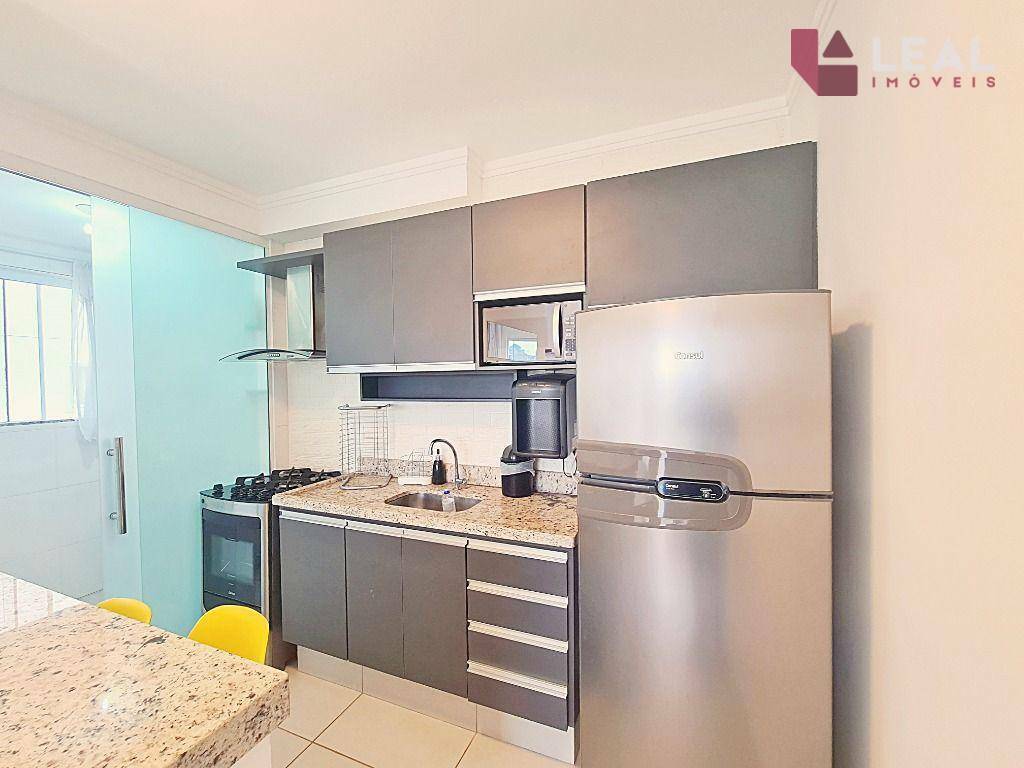 Apartamento para alugar com 2 quartos, 53m² - Foto 8