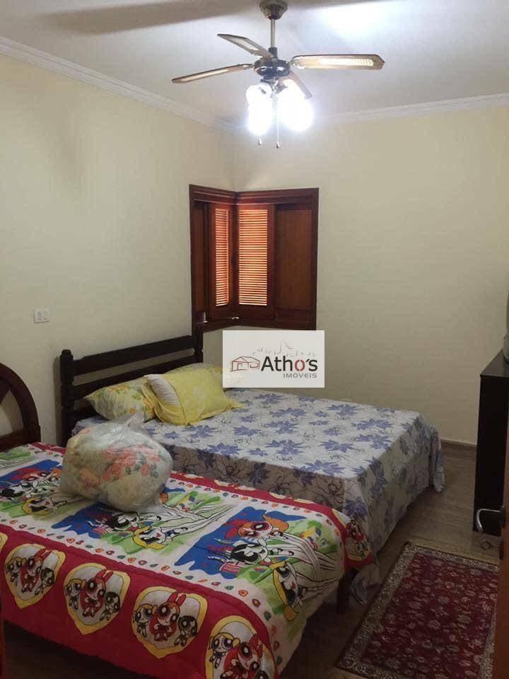 Casa de Condomínio à venda com 4 quartos, 450m² - Foto 18