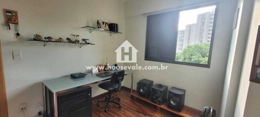 Apartamento à venda com 3 quartos, 143m² - Foto 27