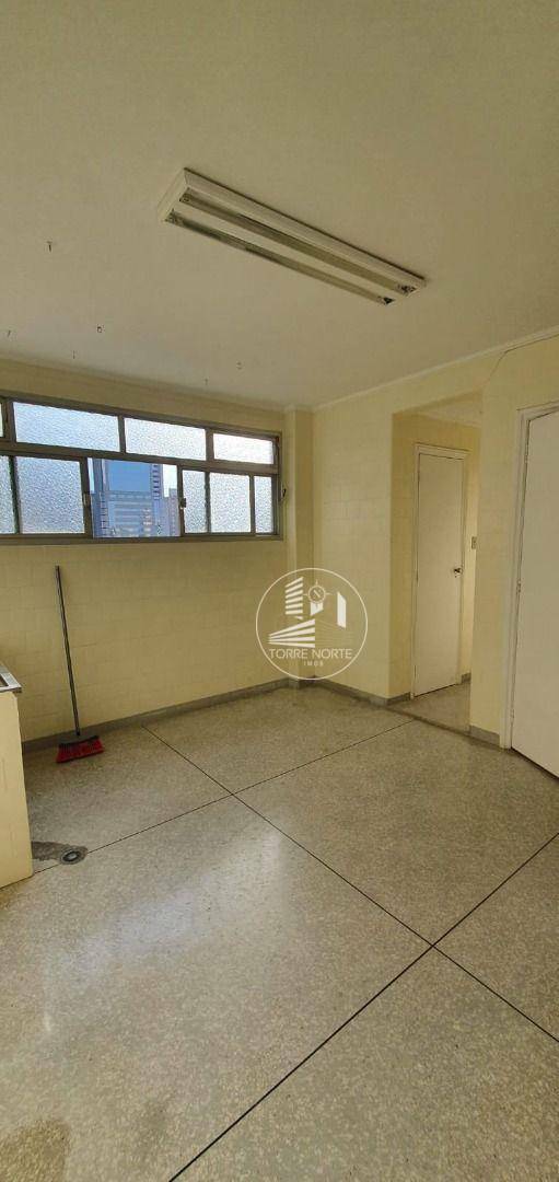 Apartamento à venda com 3 quartos, 256m² - Foto 69