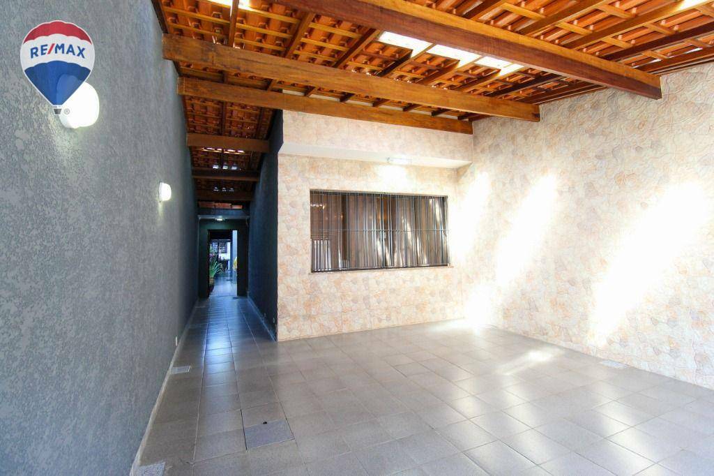 Casa à venda com 3 quartos, 200m² - Foto 49