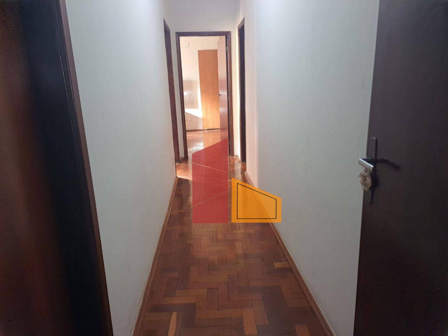 Casa à venda com 3 quartos, 220m² - Foto 5