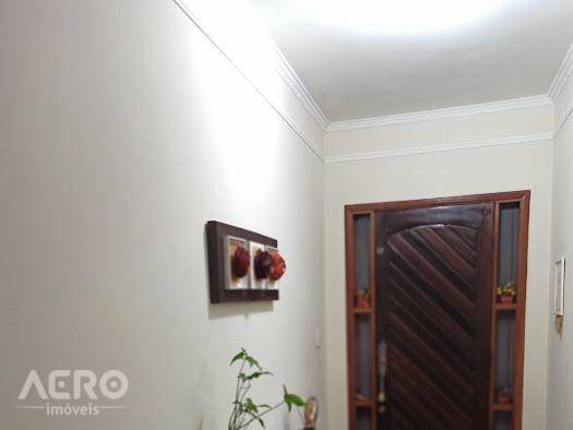 Casa à venda com 3 quartos, 310m² - Foto 7