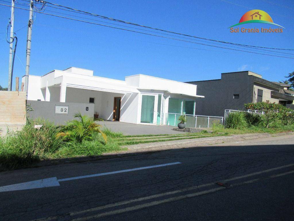 Casa de Condomínio à venda com 3 quartos, 320m² - Foto 3